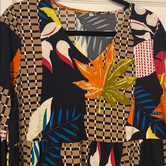 Tiered patterned dress - Picture 2 of 3